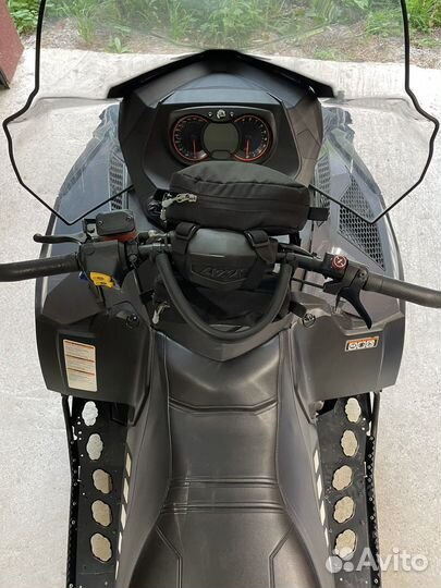 Продаю снегоход Lynx xtrim commander 600 etec