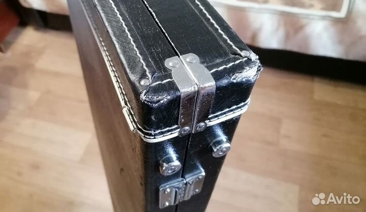 Кейс для бас гитары