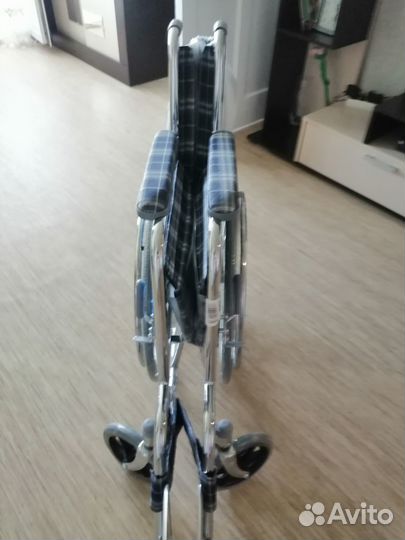 Инвалидная коляска новая