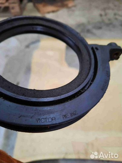 Крышка коленвала задняя Форд Фокус 1