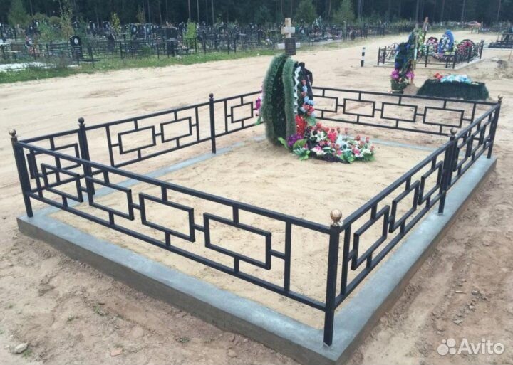 Ограды на кладбище.Благоустройство