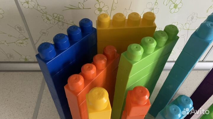 Конструктор Mega Bloks 67 деталей