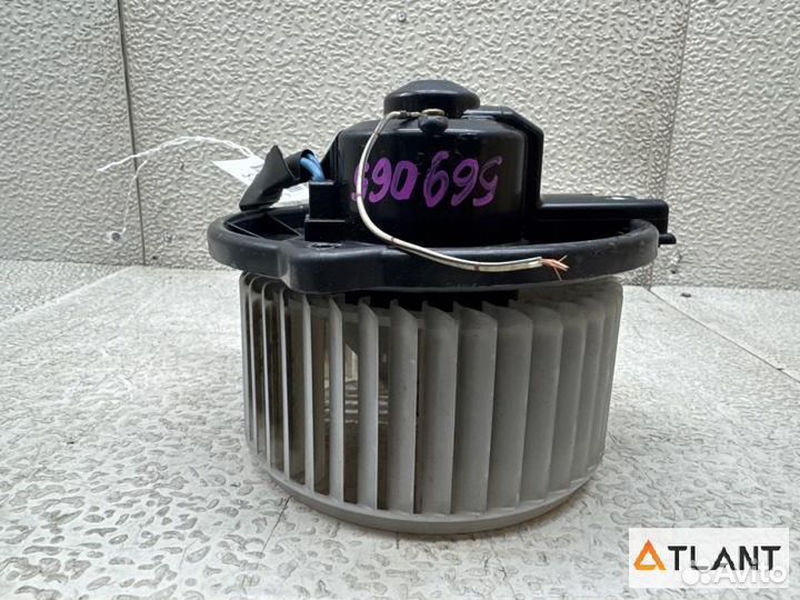 Мотор печки передний toyota noah