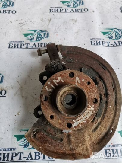 Кулак поворотный передний левый Renault Clio II (1