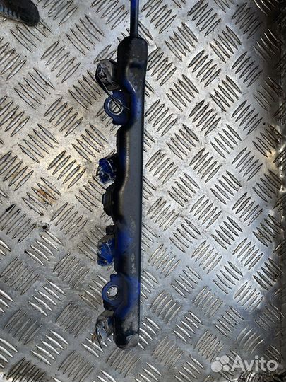 Топливная рампа Toyota Corolla 4ZZ 3ZZ