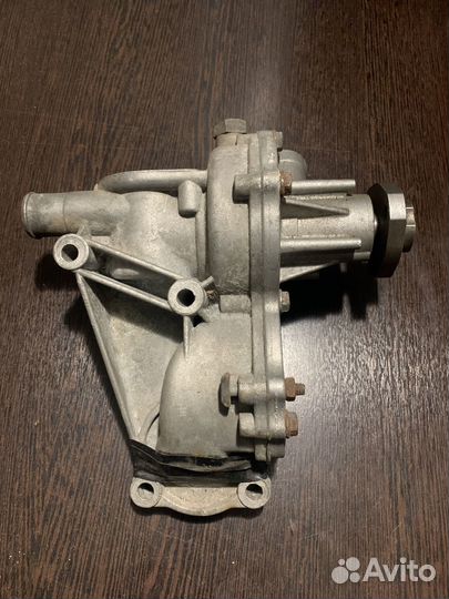 Водяная помпа в сборе passat б5