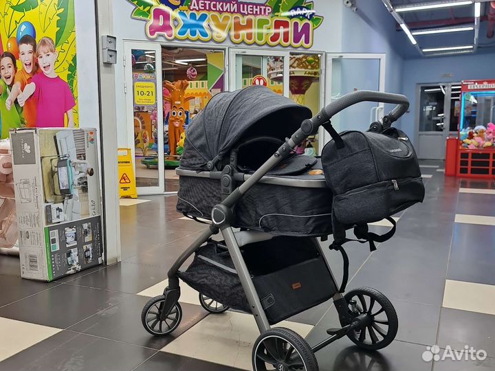 Коляска LuxMom v 8