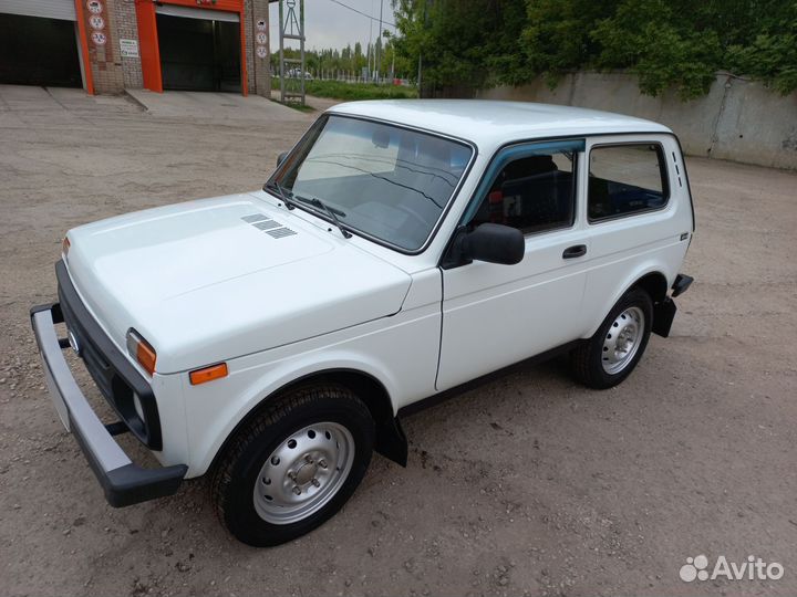 LADA 4x4 (Нива) 1.7 МТ, 2011, 120 000 км