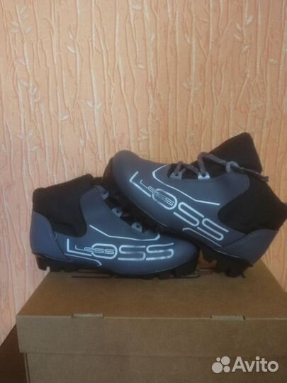 Продам детские ботинки для лыж. Размер 36