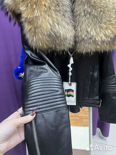 Куртка натуральная кожа воротник шикарный енот