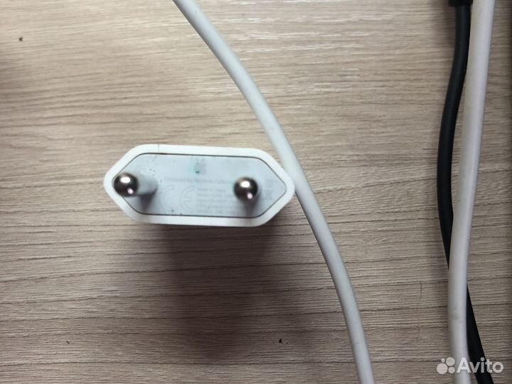 Блок питания 5W Apple