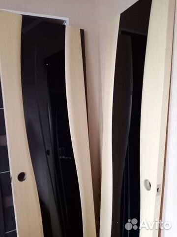 Межкомнатная дверь б/у с коробкой