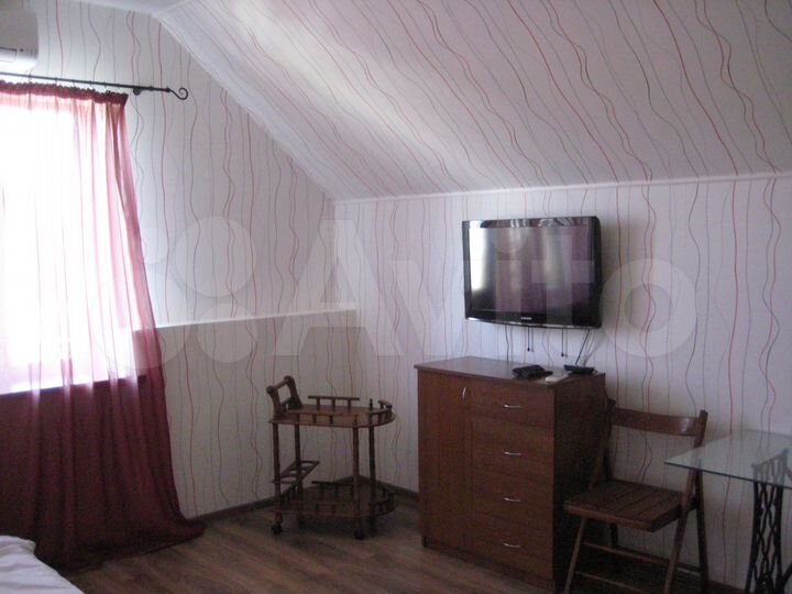 Комната 30 м² в 2-к., 2/2 эт.