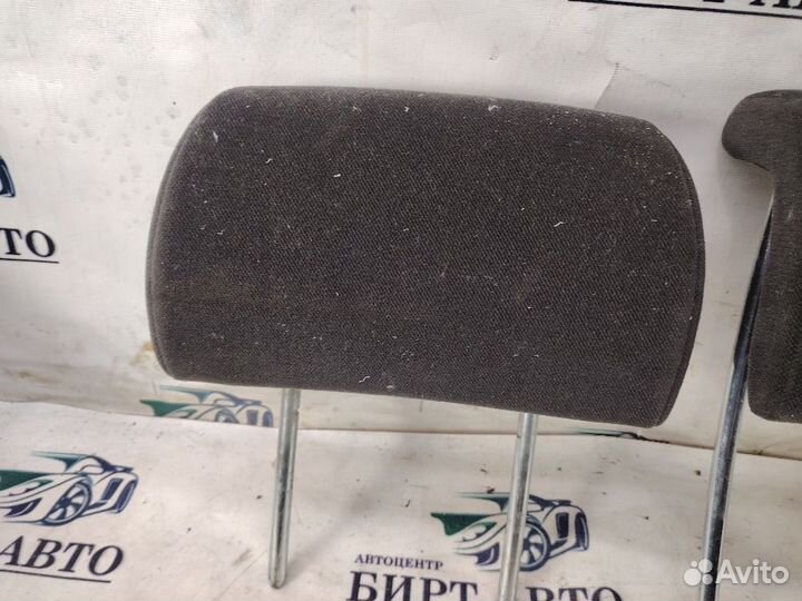 Подголовник заднего сиденья Ford Mondeo III (2000—2003)