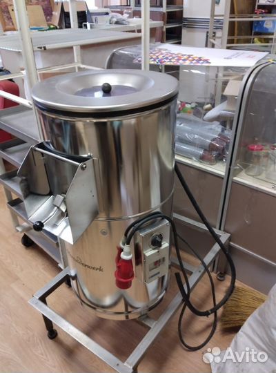 Электрическая картофелечистка