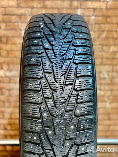 Nokian Tyres Hakkapeliitta 7 SUV 235/65 R17
