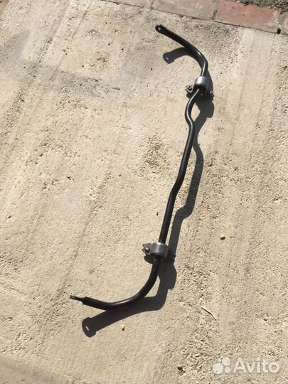 Стабилизатор передний Volkswagen Tiguan