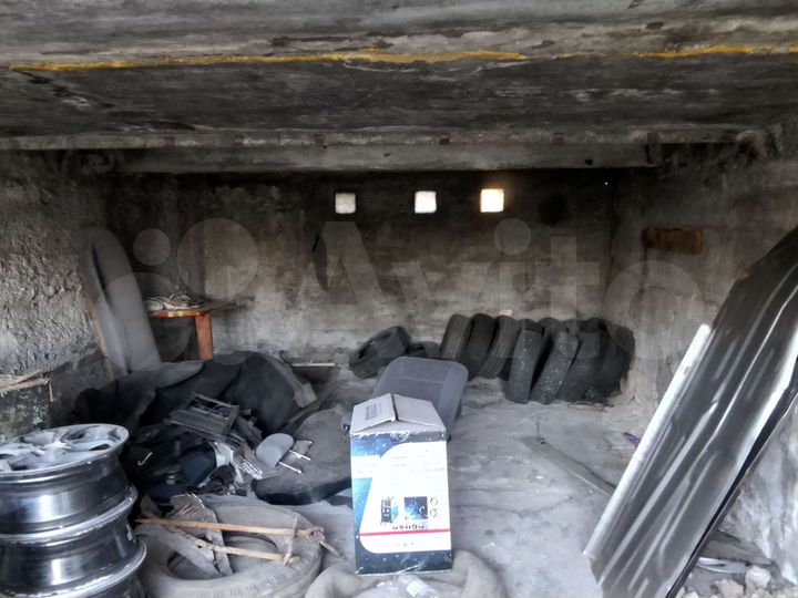 Гараж, > 30 м²