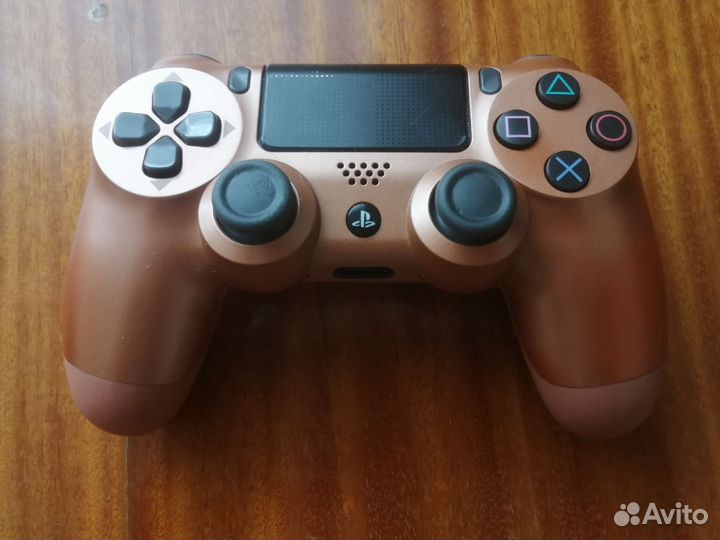 Sony PlayStation 4 slim 1tb + 7 игр