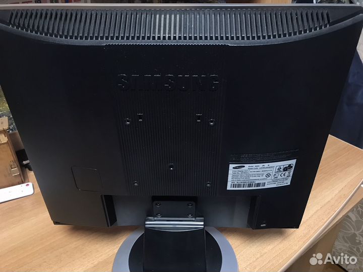 Монитор Samsung SyncMaster 920n