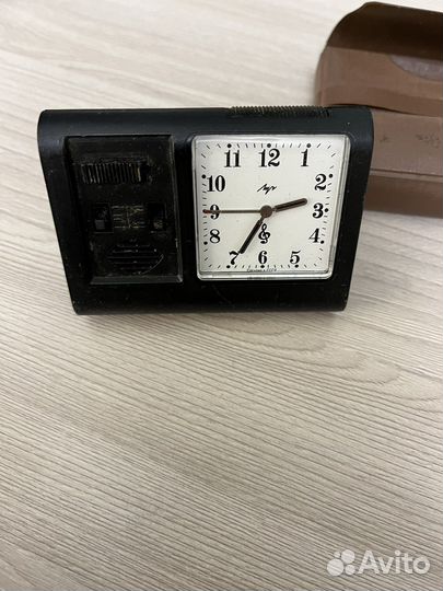 Часы будильник Луч СССР