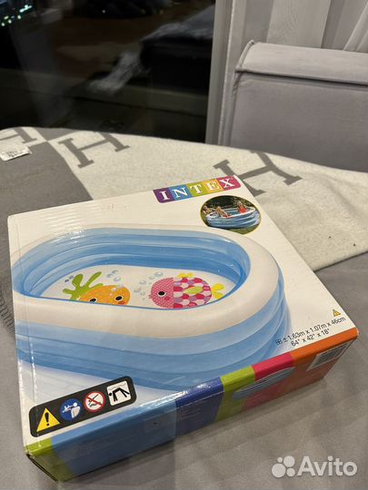 Бассейн intex