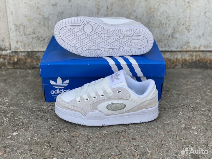 Кроссовки Adidas