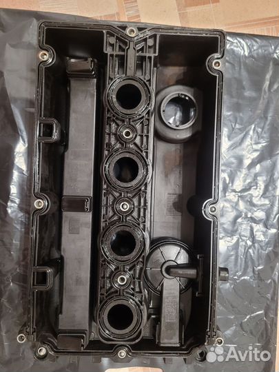 55564395 клапанная крышка gm опель инсигния1.6 тур