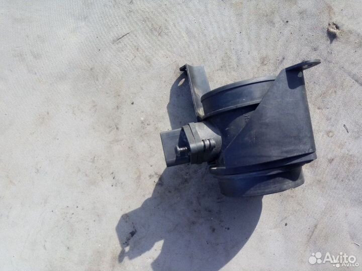 Датчик расхода воздуха Audi A8 D3