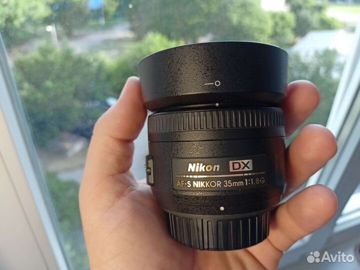 Объектив Nikon 35mm f/1.8G AF-S DX