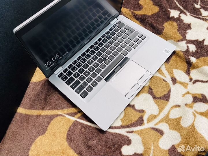Ноутбук Dell Core i7 (2022)
