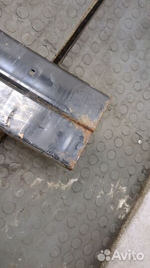 Усилитель бампера Nissan Leaf 2017, 2019