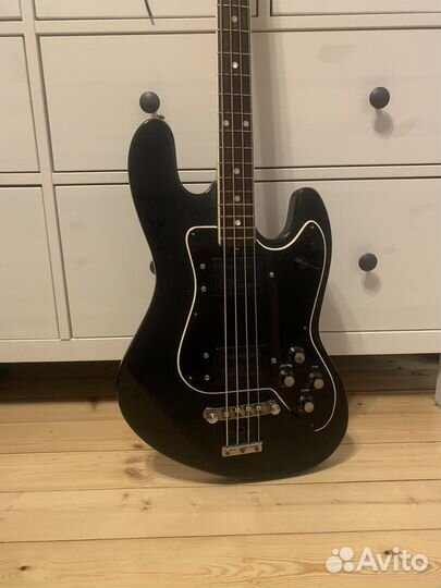 Бас гитара Jolana