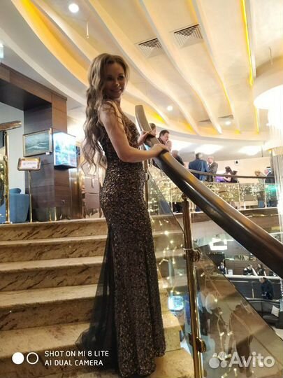 Вечернее платье