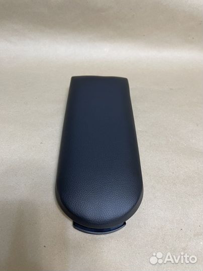 Новая крышка подлокотника Volkswagen и другие