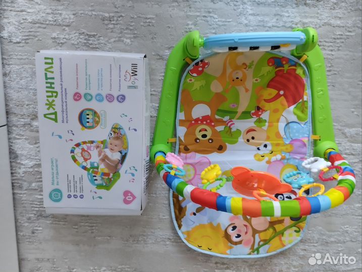 Развивающий коврик с пианино