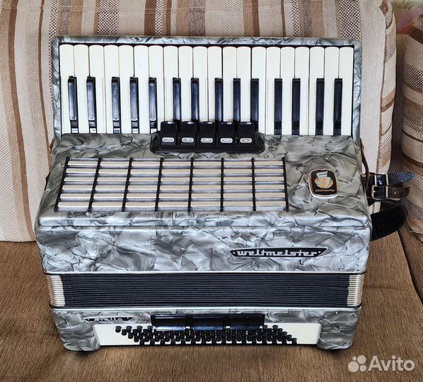 Аккордеон Weltmeister Stella 3/4