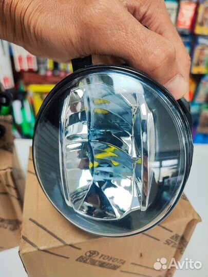 Противотуманки Тойота диодные в штатное место