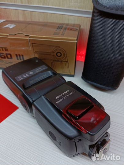 Вспышка Yongnuo YN560 III