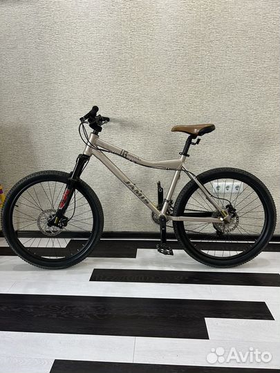 Горный велосипед MTB Jamis Komodo 2