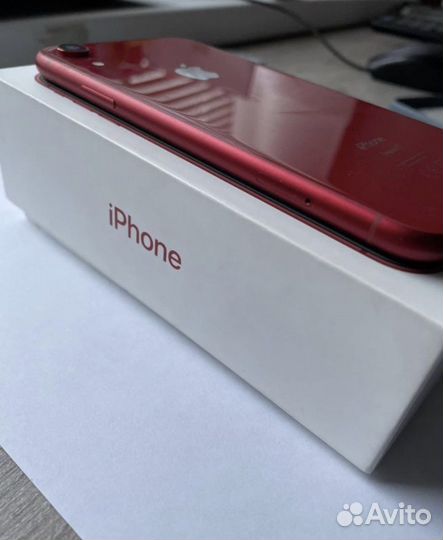 iPhone Xr, 64 ГБ