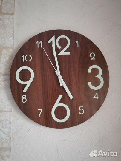 Часы настенные