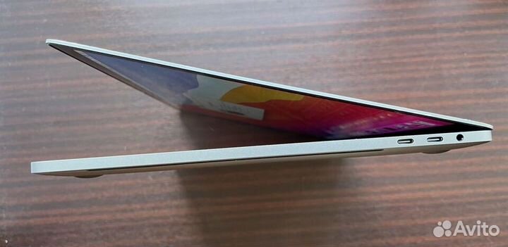 Macbook Pro 15 i7/16Gb/512Gb late 2016