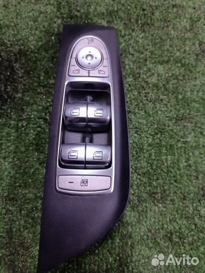 Блок управления стеклоподъемниками передний левый