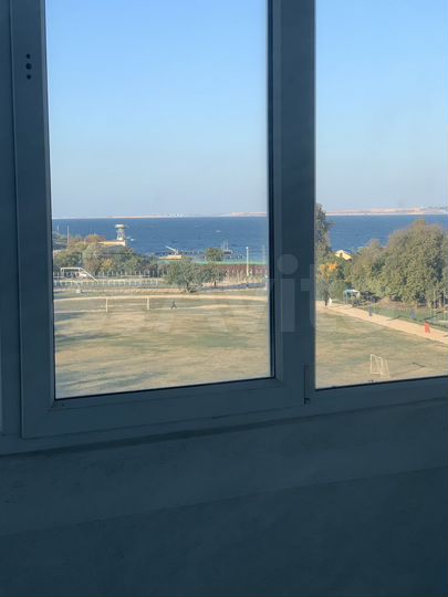 Доля в 4-к. квартире, 140,8 м², 3/11 эт.