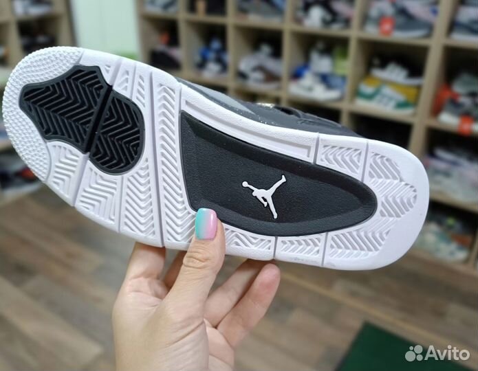 Кроссовки кожаные Nike Air Jordan retro 4