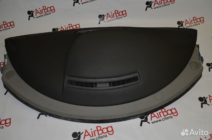 Торпедо Renault Scenic