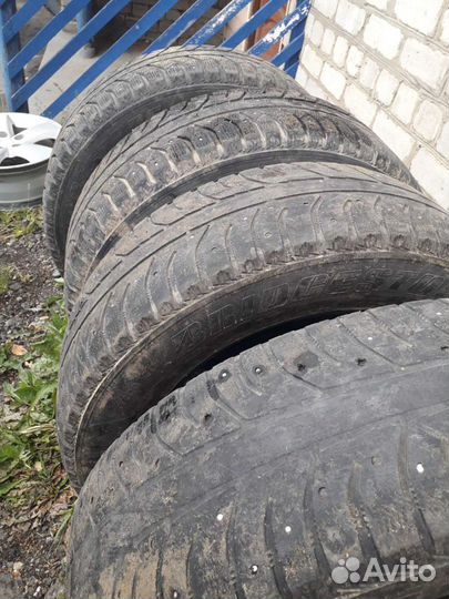 Bridgestone Ice Cruiser 5000 225/65 R17