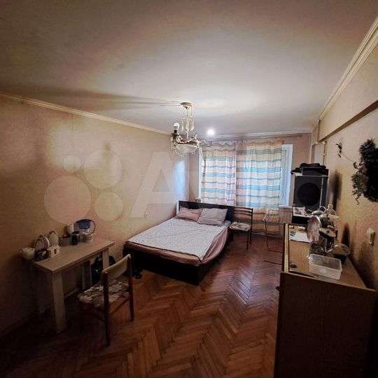 Комната 30 м² в 3-к., 1/5 эт.