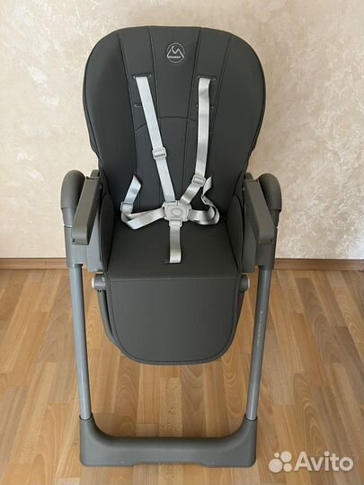 Стульчик для кормления luxmom новый